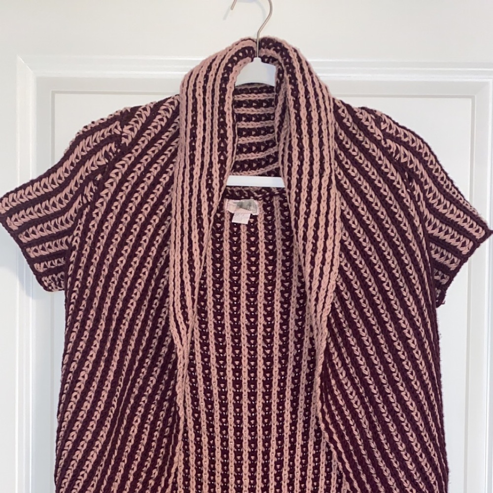 Pink/purple short sleeved sweater